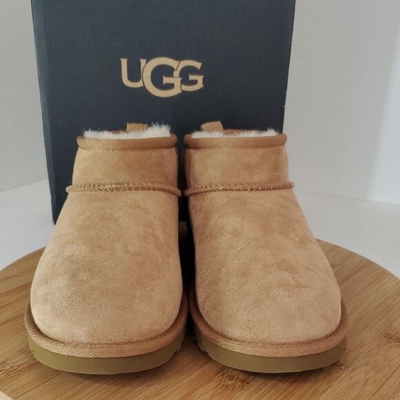 UGG Mens Classic Ultra Mini Boot Size US 7 Chestnut Suede/ Wool - Picture 4 of 12